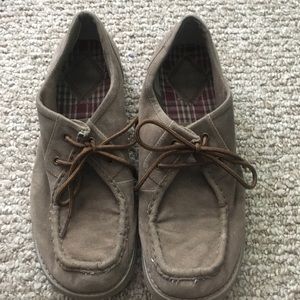 Shoes similar to clarks wallabees Clearance
